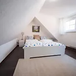 Old Town, 3 Bdr Penthouse, 100 M2 With Terrace ヴィリニュス