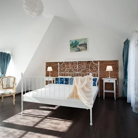 Old Town, 3 Bdr Penthouse, 100 M2 With Terrace VNO