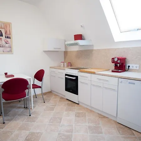 Old Town, 3 Bdr Penthouse, 100 M2 With Terrace *