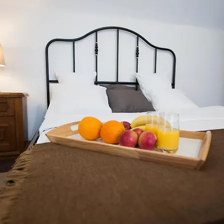 Old Town, 3 Bdr Penthouse, 100 M2 With Terrace *