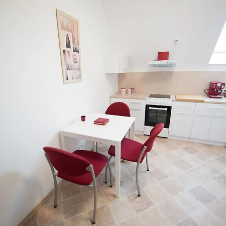 Old Town, 3 Bdr Penthouse, 100 M2 With Terrace *