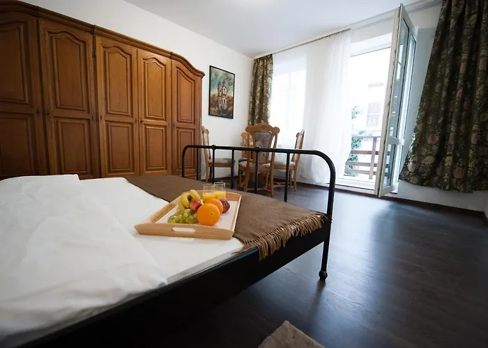 Lejlighed Old Town, 3 Bdr Penthouse, 100 M2 With Terrace Vilnius