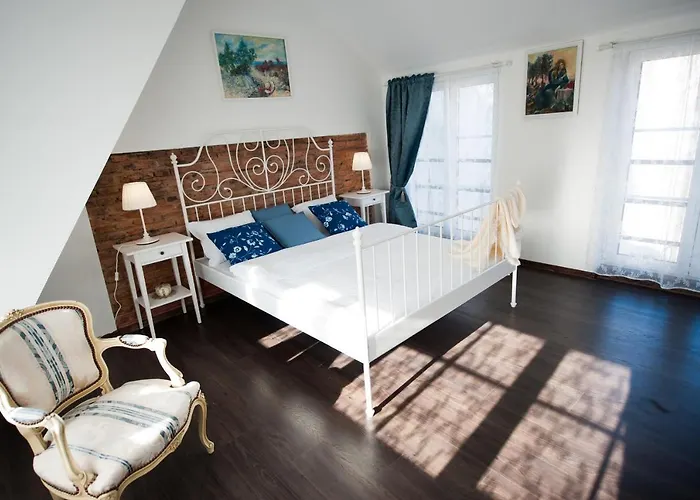 Old Town, 3 Bdr Penthouse, 100 M2 With Terrace *