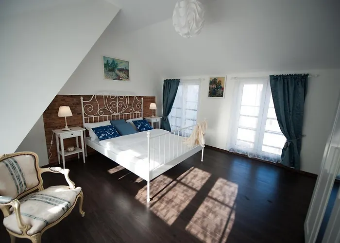 Old Town, 3 Bdr Penthouse, 100 M2 With Terrace Apartman *