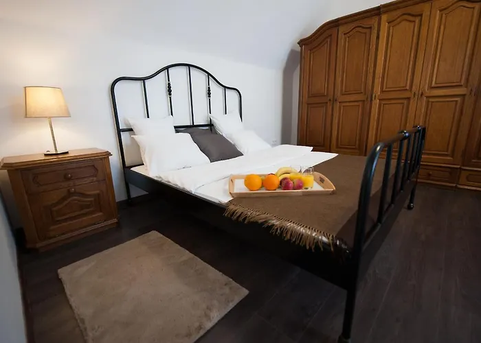 Old Town, 3 Bdr Penthouse, 100 M2 With Terrace Butas Vilnius