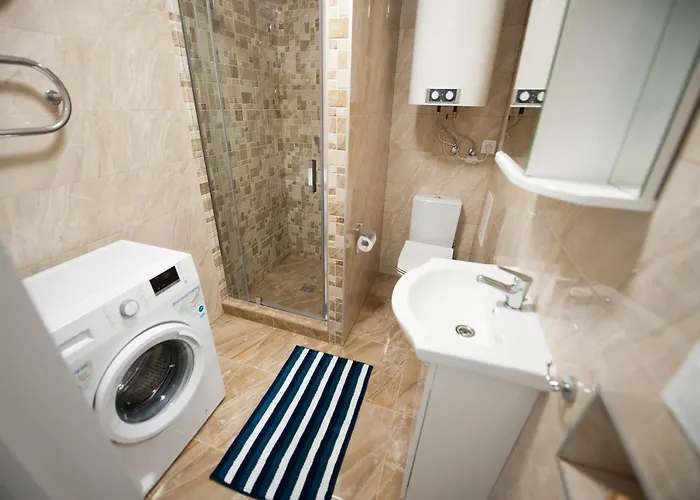 Old Town, 3 Bdr Penthouse, 100 M2 With Terrace Butas *