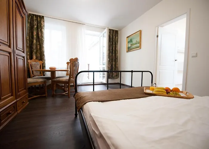 Old Town, 3 Bdr Penthouse, 100 M2 With Terrace