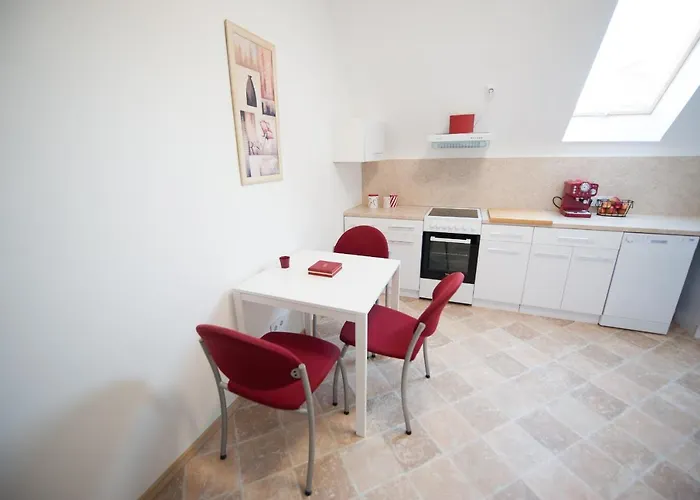 Old Town, 3 Bdr Penthouse, 100 M2 With Terrace *