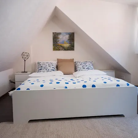 Old Town, 3 Bdr Penthouse, 100 M2 With Terrace