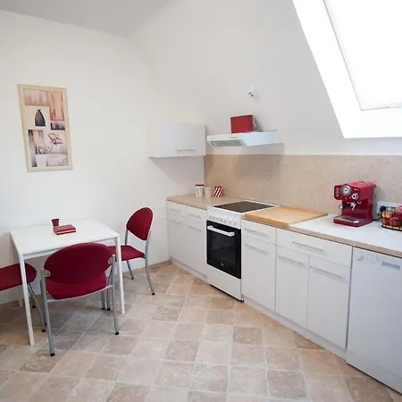 Old Town, 3 Bdr Penthouse, 100 M2 With Terrace *