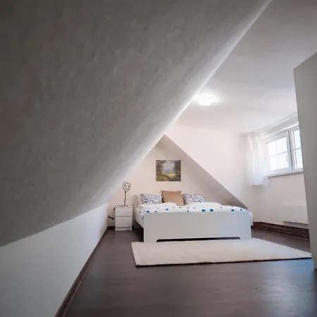 Old Town, 3 Bdr Penthouse, 100 M2 With Terrace