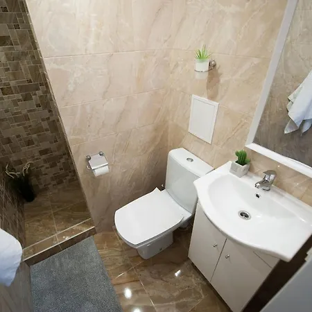 Old Town, 3 Bdr Penthouse, 100 M2 With Terrace Апартаменты Вильнюс