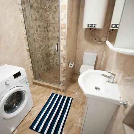 Old Town, 3 Bdr Penthouse, 100 M2 With Terrace Апартаменты *